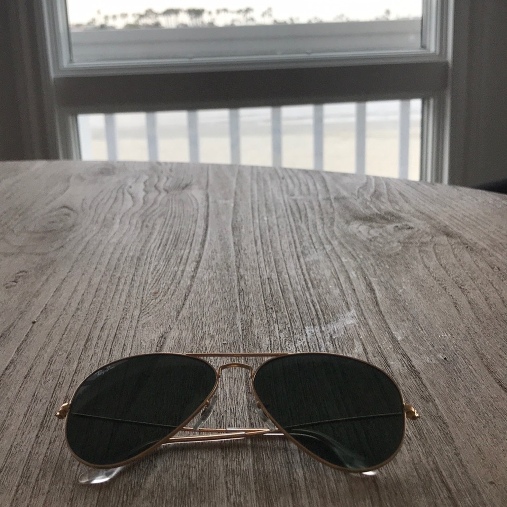 RayBan Aviators - Picture 2 of 6
